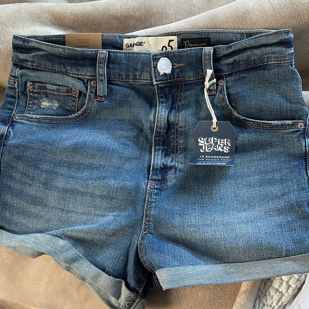 Garage shorts